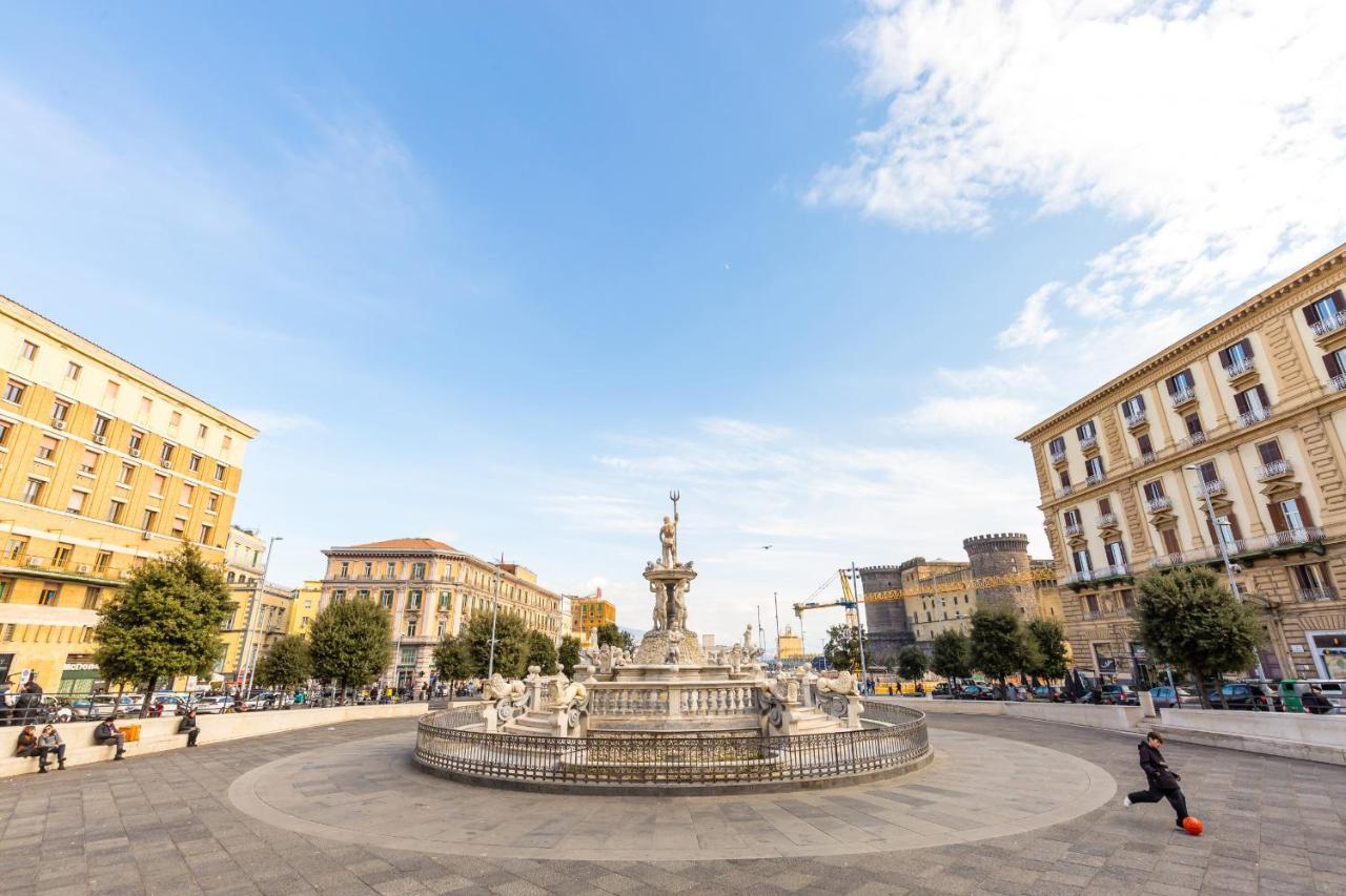 Piazza Municipio Apartments By Wonderful Italy Naples Extérieur photo